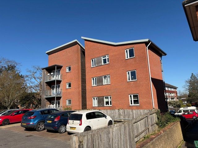 Flat 5 Charlotte House , Reigate 